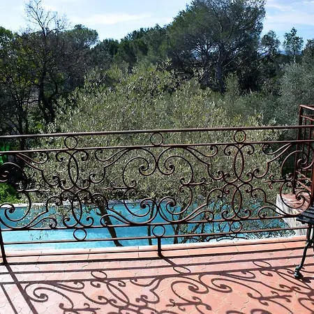 La Palatine فندق مبيت وإفطار *